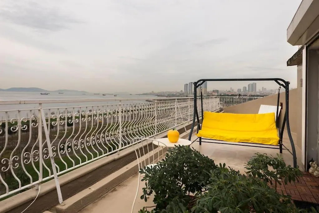 Rooftop Flat With A Great Sea View Terrace Istanbul